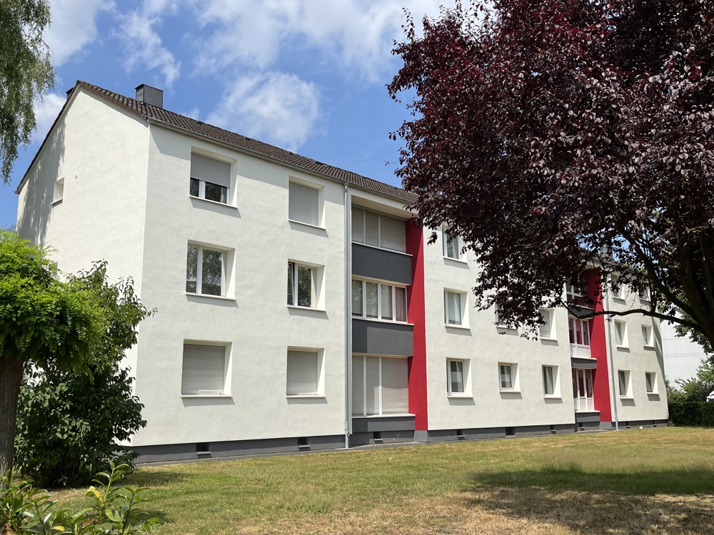 PROVISIONSFREI - BEZUGSFREI 
SANIERUNGSBEDÜRFTIGE 2-ZIMMER-ETW im 1. OG am PARK im HISTORISCHEN LINN