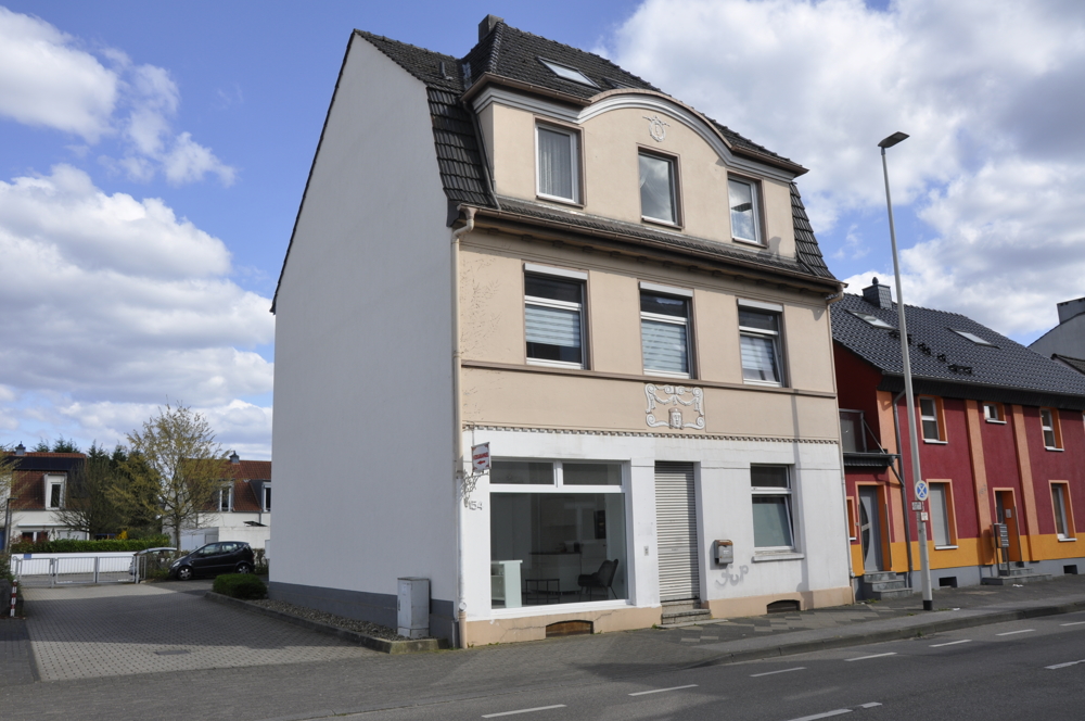 PROVISIONSFREI:
Immobilienstarter & Singles aufgepasst:
STUDIO mit Stellplatz in Hilden bezugsfrei!